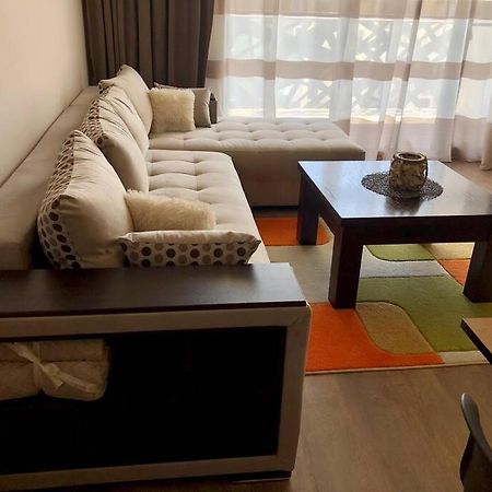 Luxury Apartment Pazardzhik Exteriör bild